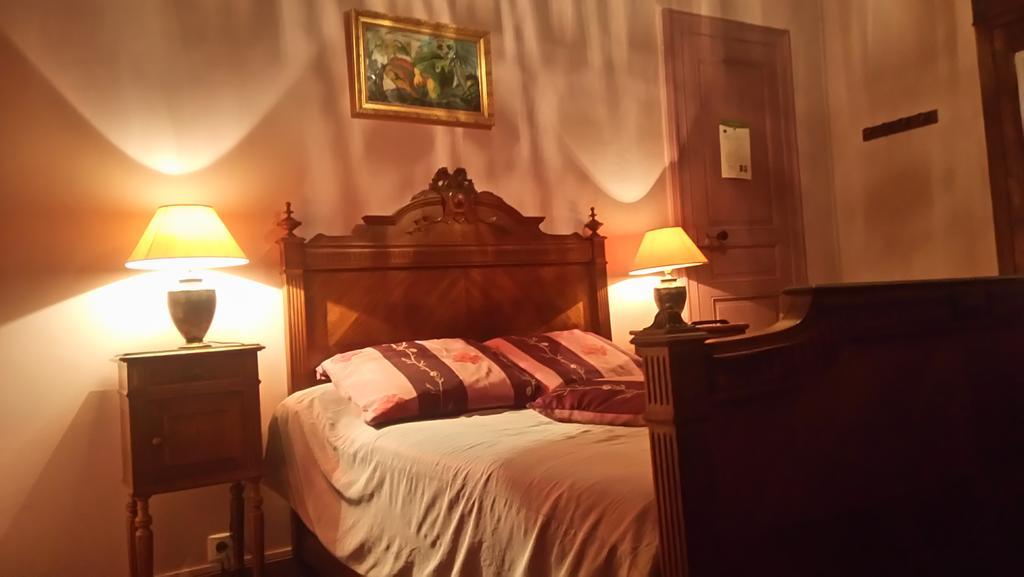 Chambres D'Hotes Chateau De Serans - Atelier Balias Ecouche Ngoại thất bức ảnh